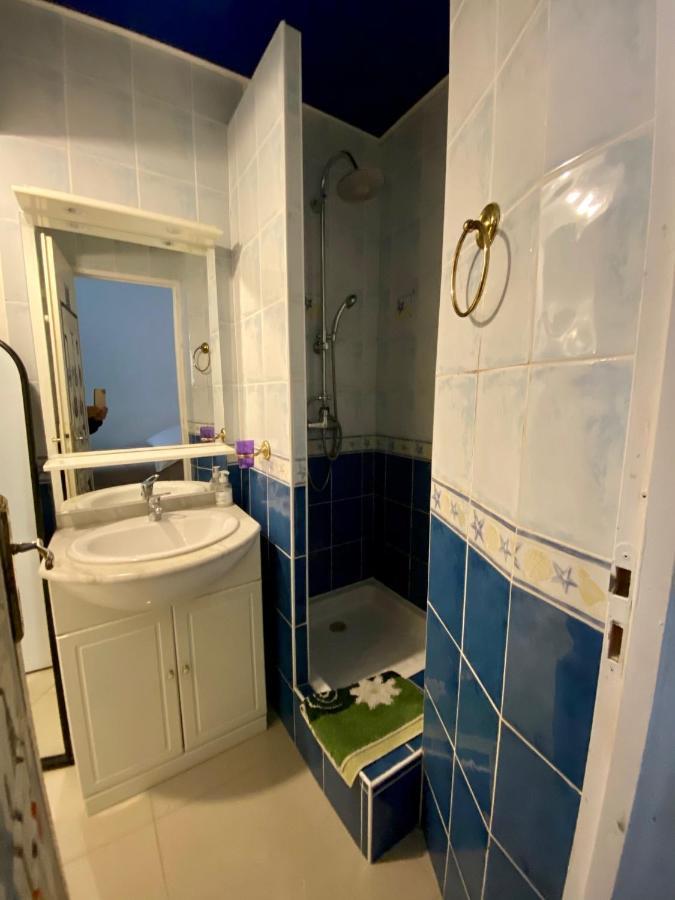 Appartement 2 Chambres - Suquet, Terrasse Et Parking 戛纳 外观 照片